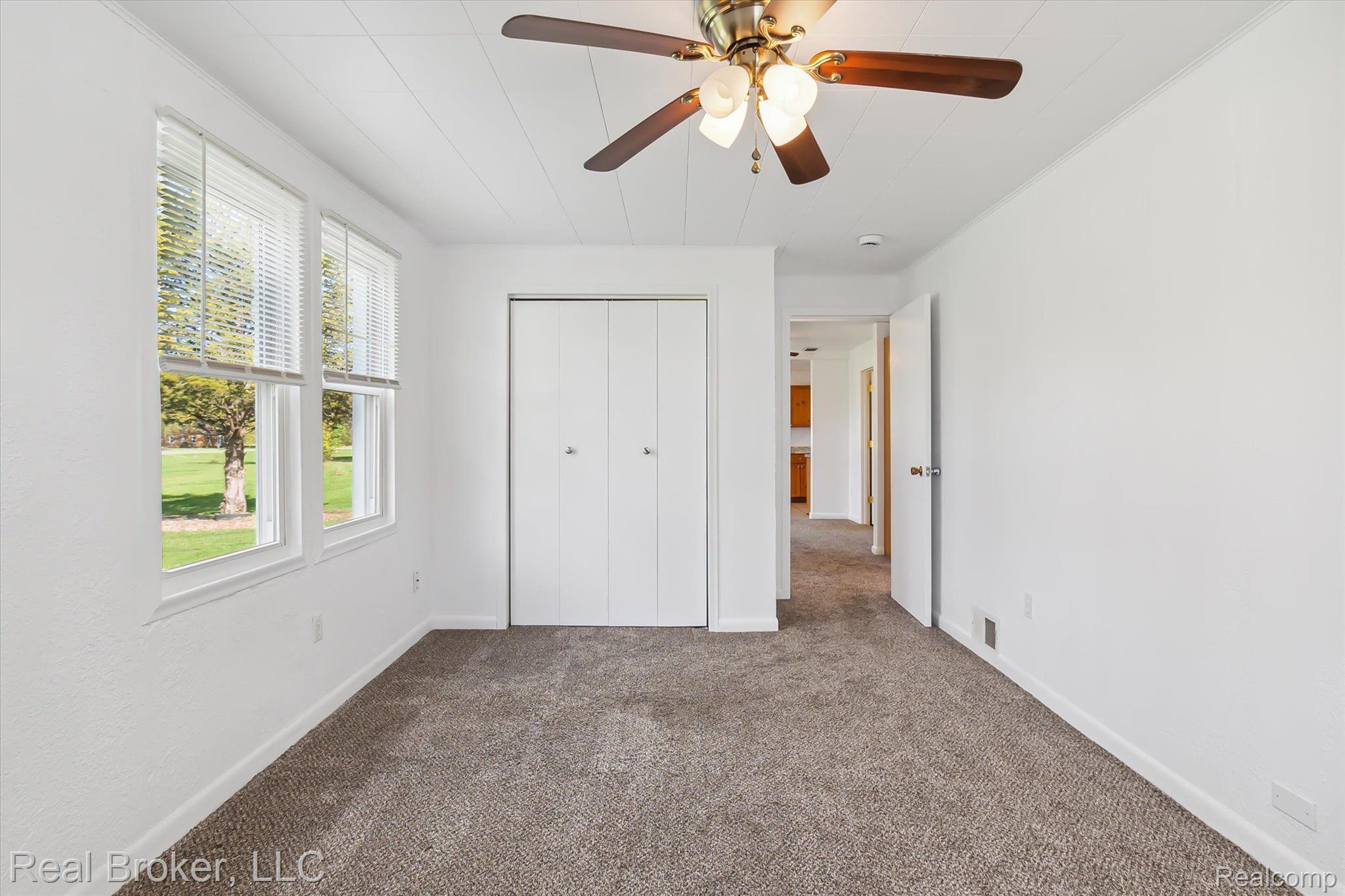 28043 Goddard Road Romulus, MI 48174 - Photo 10 of 25 Gallery Image 10