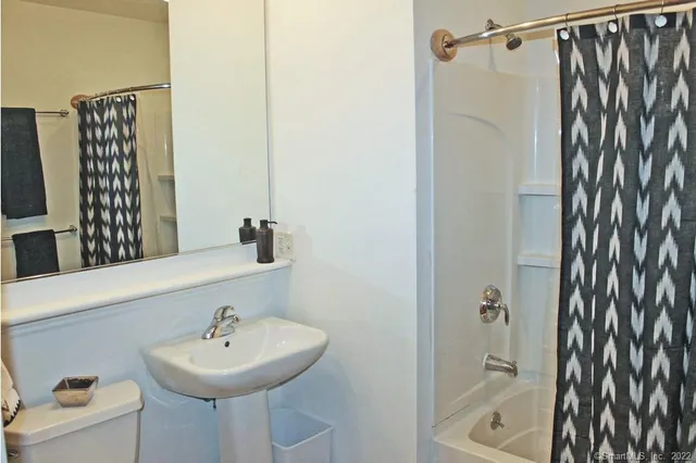 $1,845 | 30 Crosby Street, Unit 218, Danbury, CT 06810