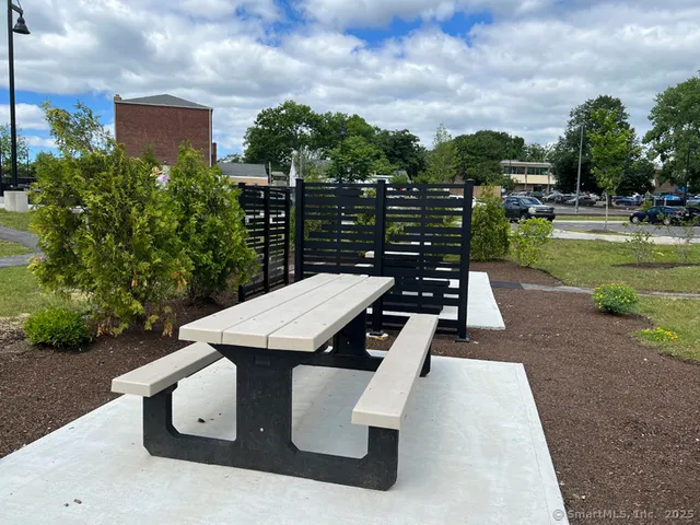 $1,845 | 30 Crosby Street, Unit 218, Danbury, CT 06810