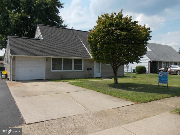 47 Cinnamon Road Levittown, PA 19057 - Photo 2 of 18 Exterior
