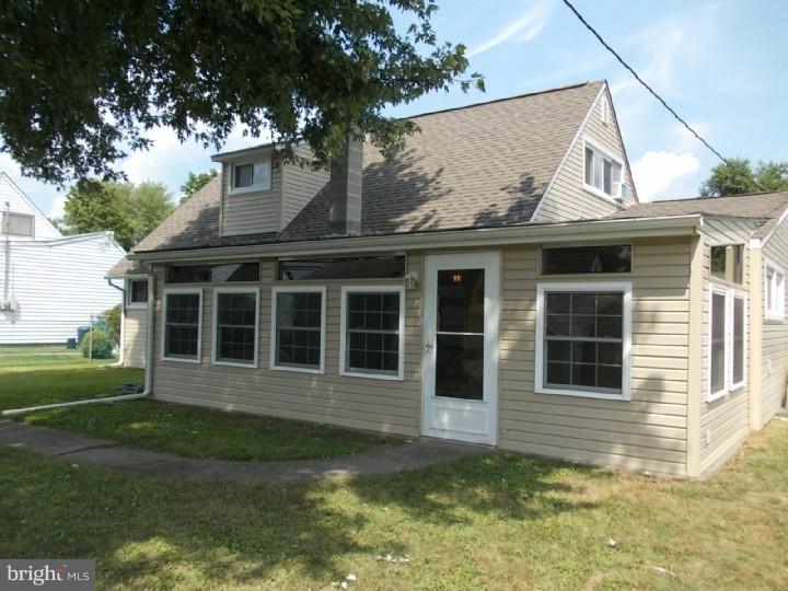 47 Cinnamon Road Levittown, PA 19057 - Photo 14 of 18 Exterior Back