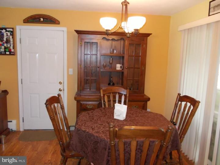 47 Cinnamon Road Levittown, PA 19057 - Photo 6 of 18 Dining Room