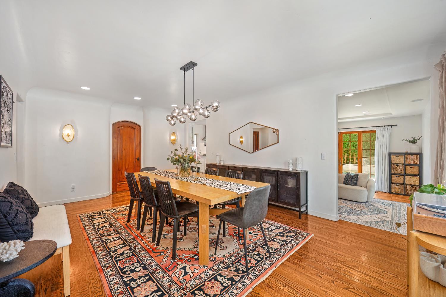 3501 Cutter Way Sacramento, CA 95818 - Photo 5 of 89 a view of a dining room with furniture