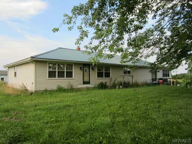 2405 Galloway Road Alabama, NY 14020 - Photo 1 of 1 Exterior Front