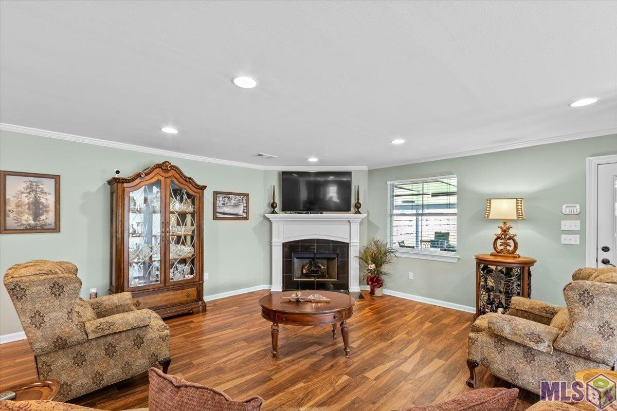 15027 Ridgeside Avenue Baton Rouge, LA 70818 - Photo 3 of 16