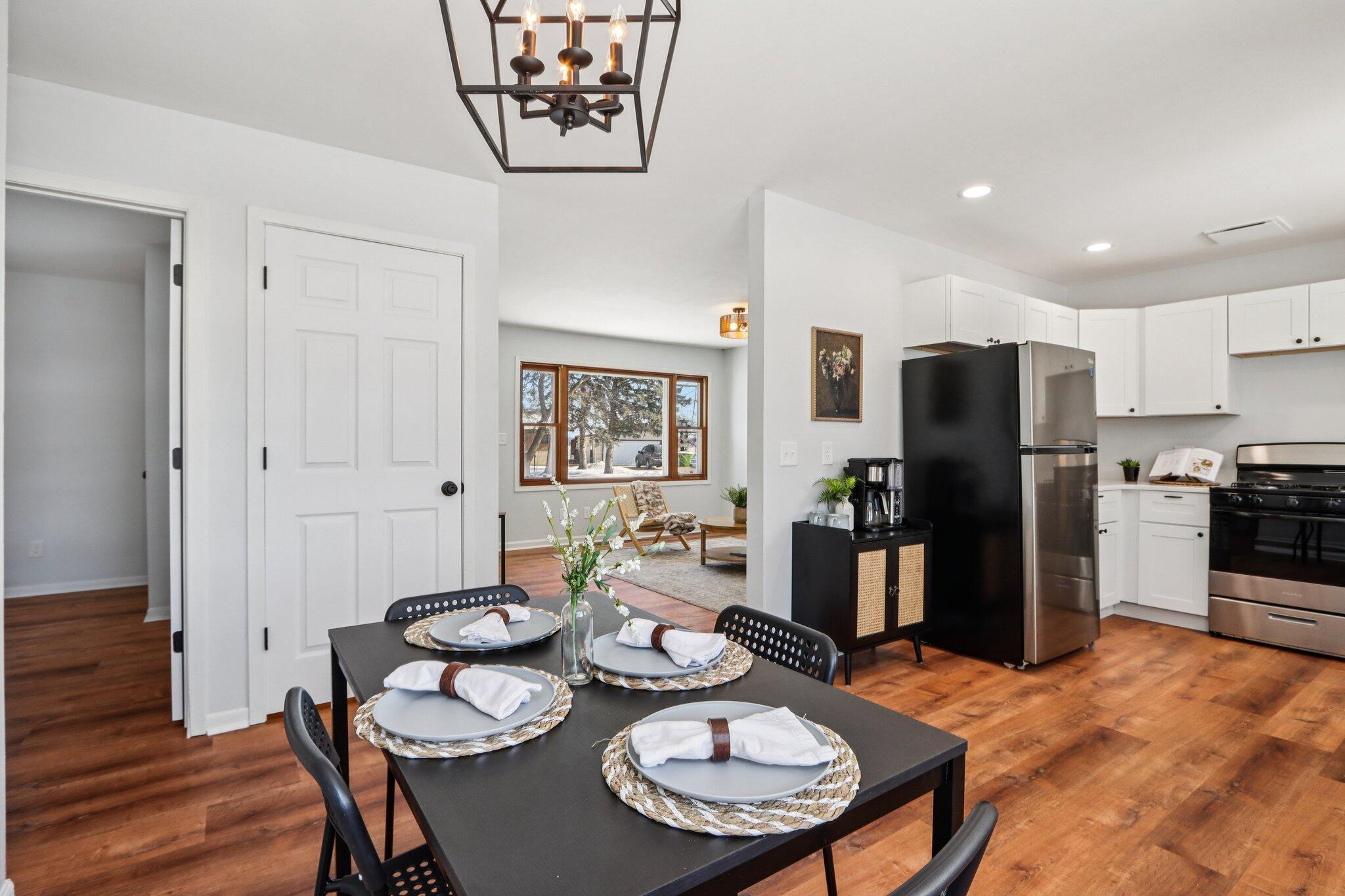 2803 Tilden Avenue Delavan, WI 53115 - Photo 10 of 38 13-web-or-mls-Tilden Ave-S2701-013