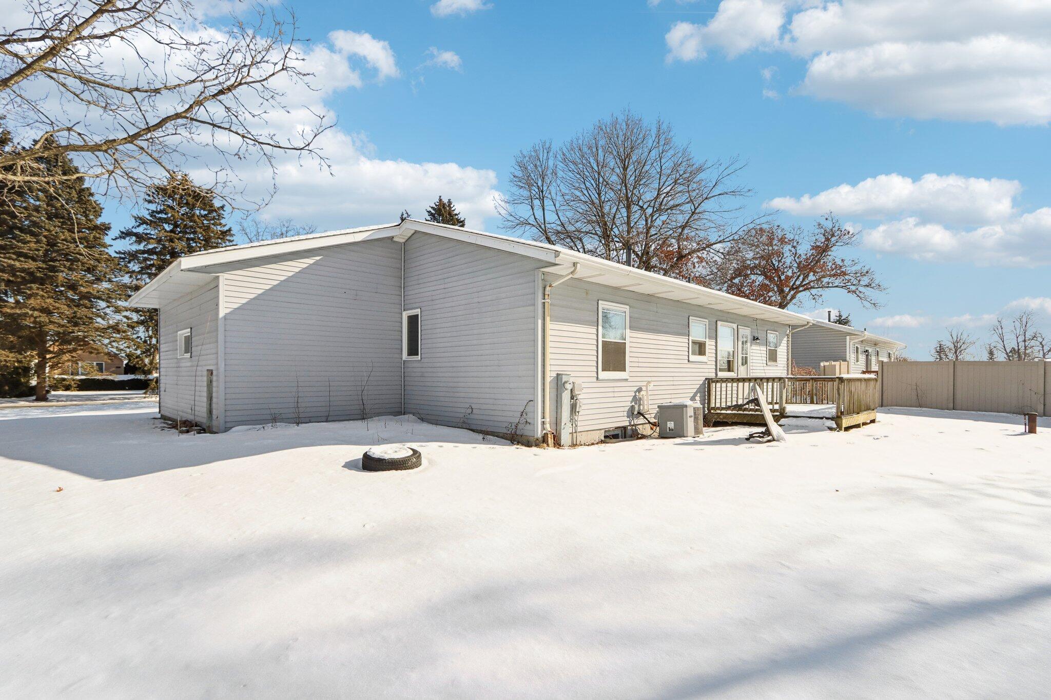 2803 Tilden Avenue Delavan, WI 53115 - Photo 31 of 38 34-web-or-mls-Tilden Ave-S2701-034