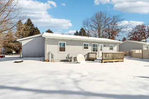 $325,000 | 2803 Tilden Avenue, Delavan, WI 53115
