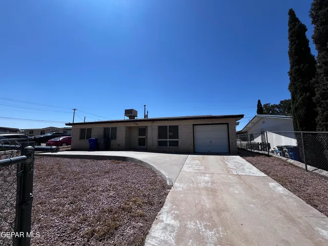 $193,000 | 2109 Febrero Drive, El Paso, TX 79935