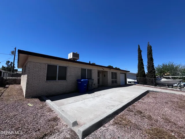 $193,000 | 2109 Febrero Drive, El Paso, TX 79935