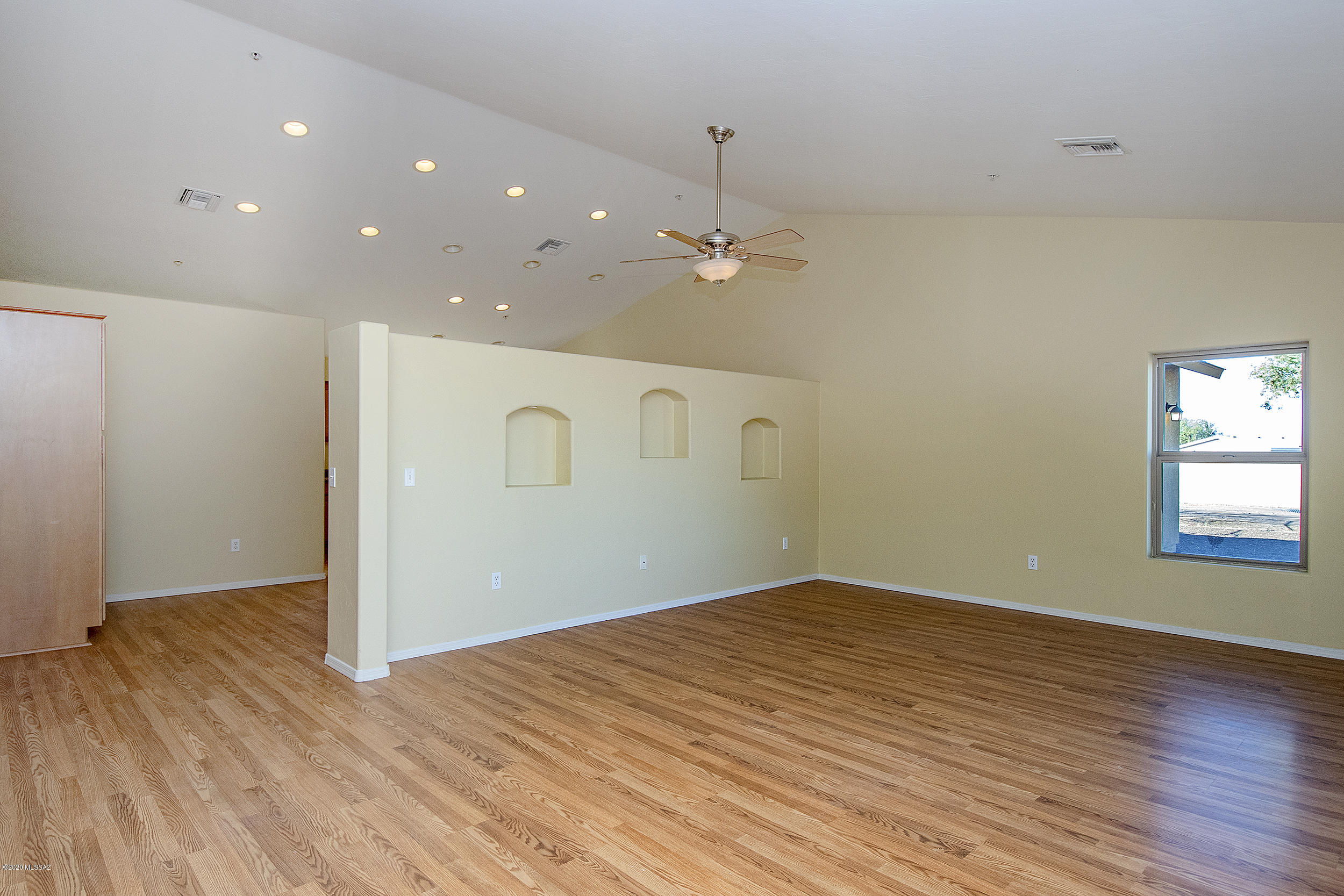 12559 West Magee Road Tucson, AZ 85743 - Photo 4 of 35
