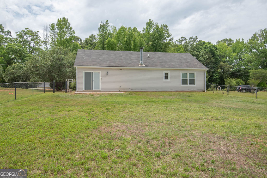 1672 Dolly Nixon Road Senoia, GA 30276 - Photo 7 of 30