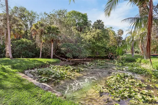 a view of a tennis court