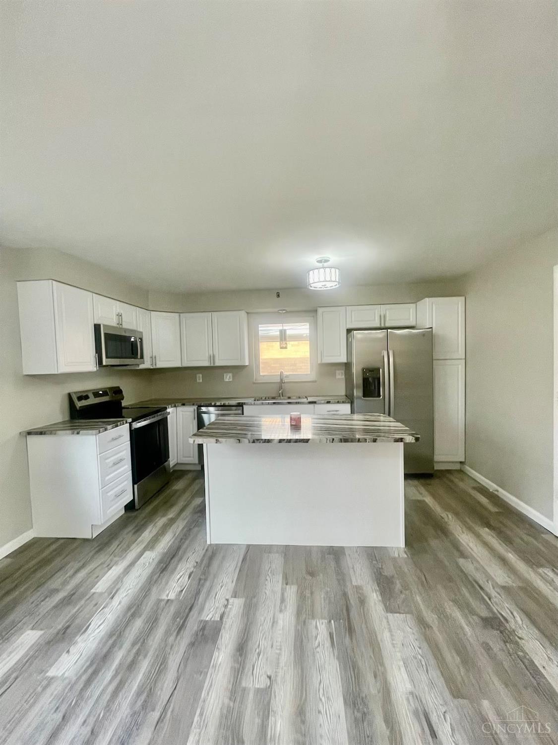 5346 Foley Road Cincinnati, OH 45238 - Photo 9 of 20