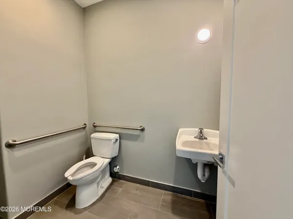 $3,000 | 909 Asbury Avenue, Unit A, Asbury Park, NJ 07712