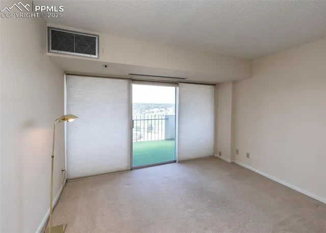 $170,000 | 411 Lakewood Circle, Unit B1114, Colorado Springs, CO 80910