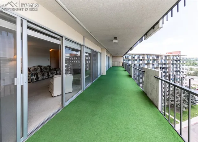 $170,000 | 411 Lakewood Circle, Unit B1114, Colorado Springs, CO 80910