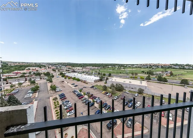 $170,000 | 411 Lakewood Circle, Unit B1114, Colorado Springs, CO 80910