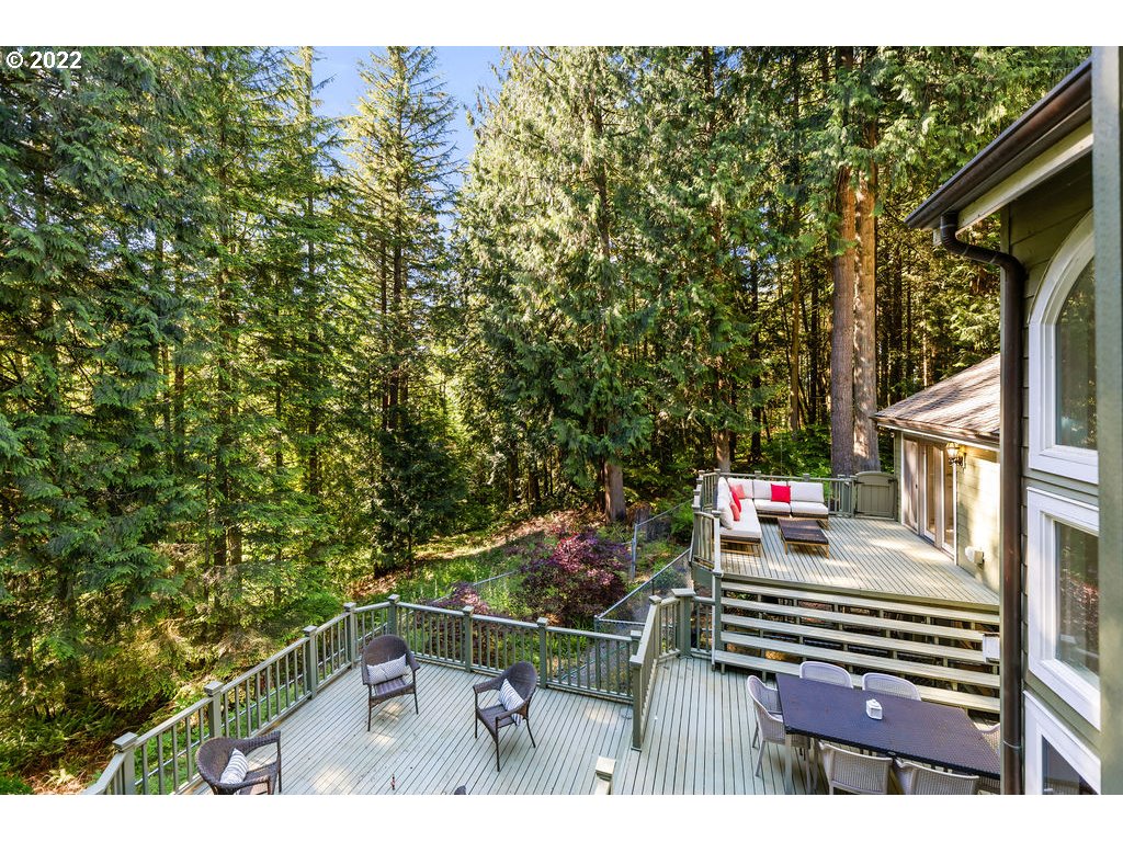 42069 Southeast Erickson Road Sandy, OR 97055 - Photo 14 of 32 a view of outdoor space and yard