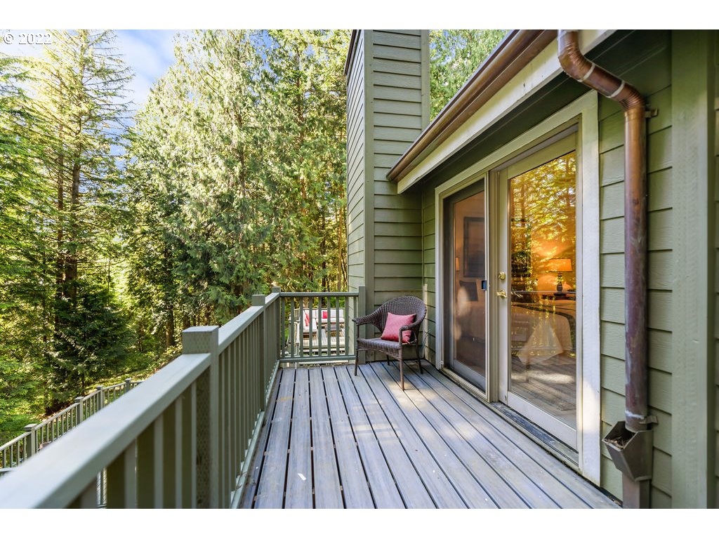 42069 Southeast Erickson Road Sandy, OR 97055 - Photo 15 of 32 a view of balcony with wooden floor and outdoor space