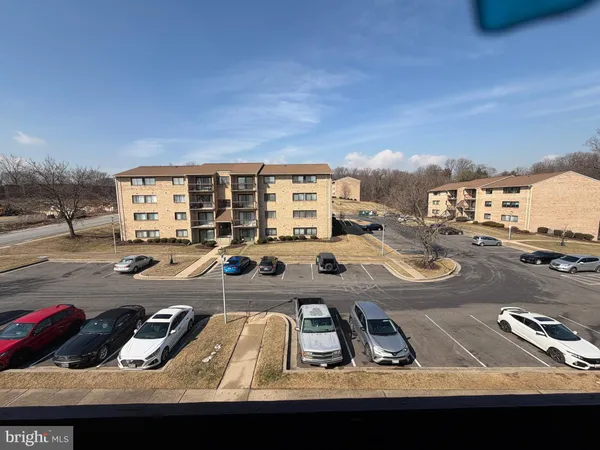 $1,800 | 1 Summit Hill Court, Unit C1, Catonsville, MD 21228