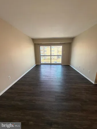 $1,800 | 1 Summit Hill Court, Unit C1, Catonsville, MD 21228