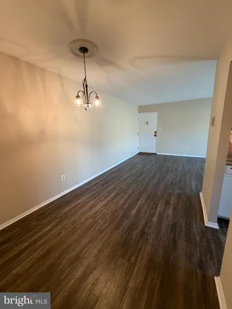 $1,800 | 1 Summit Hill Court, Unit C1, Catonsville, MD 21228