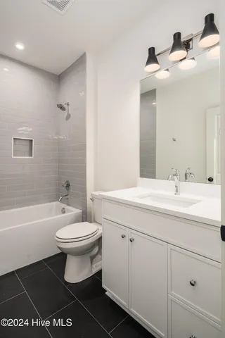 $829,000 | 124 Pine Tree Point, Snow Hill, NC 28580