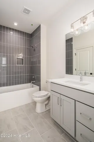 $829,000 | 124 Pine Tree Point, Snow Hill, NC 28580