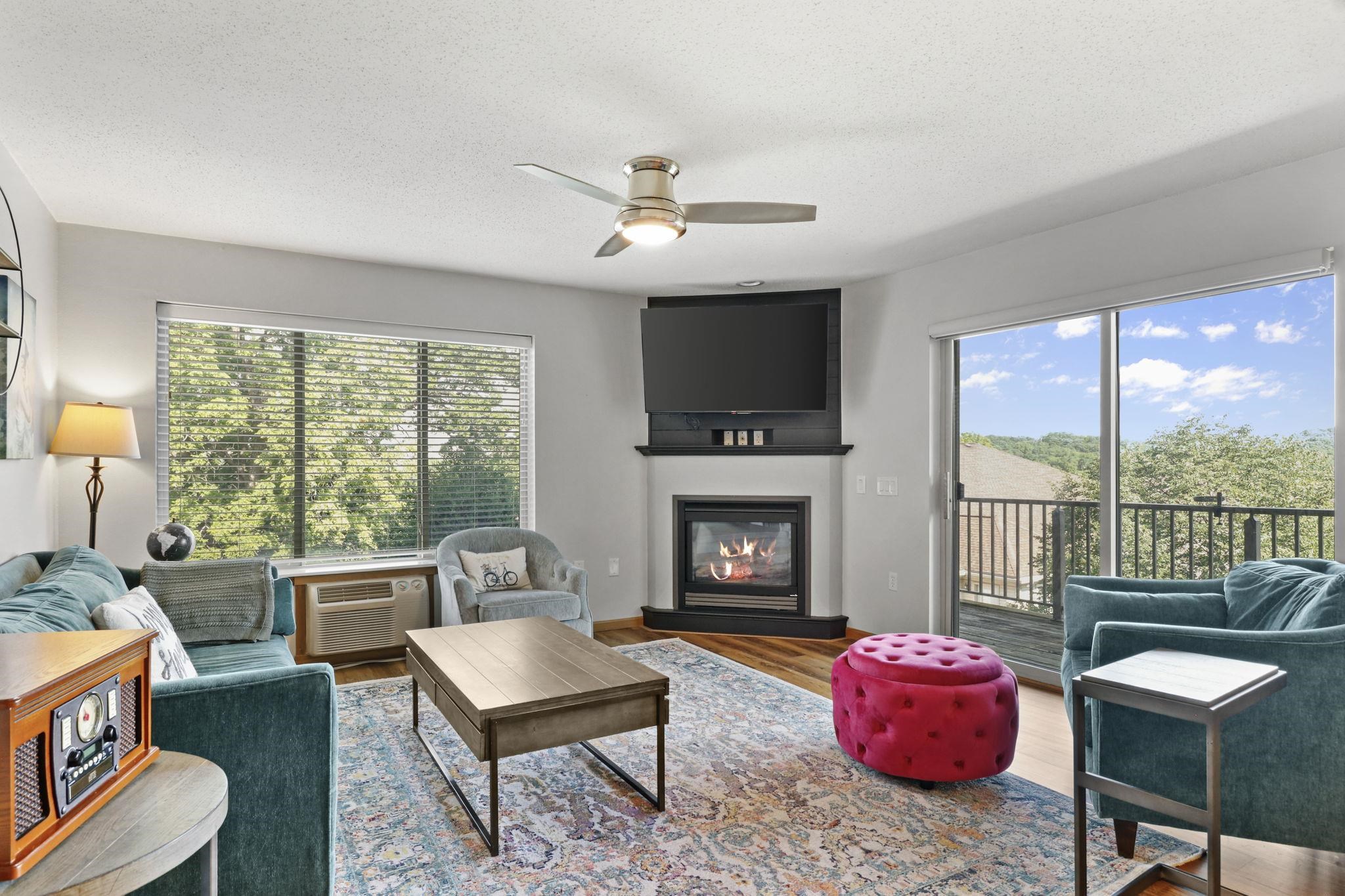 7203 Mid Town Road, Unit 209 Madison, WI 53719 - Photo 3 of 34