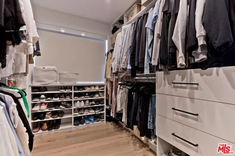 $1,050,000 | 1521 South Hayworth Avenue, Unit 107, Los Angeles, CA 90035