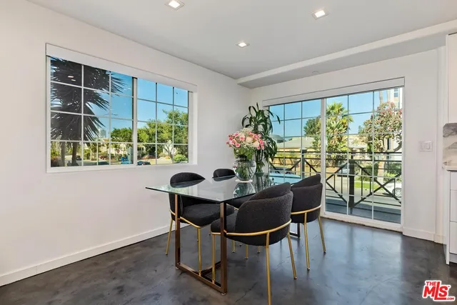 $1,050,000 | 1521 South Hayworth Avenue, Unit 107, Los Angeles, CA 90035