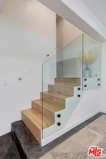 $1,050,000 | 1521 South Hayworth Avenue, Unit 107, Los Angeles, CA 90035