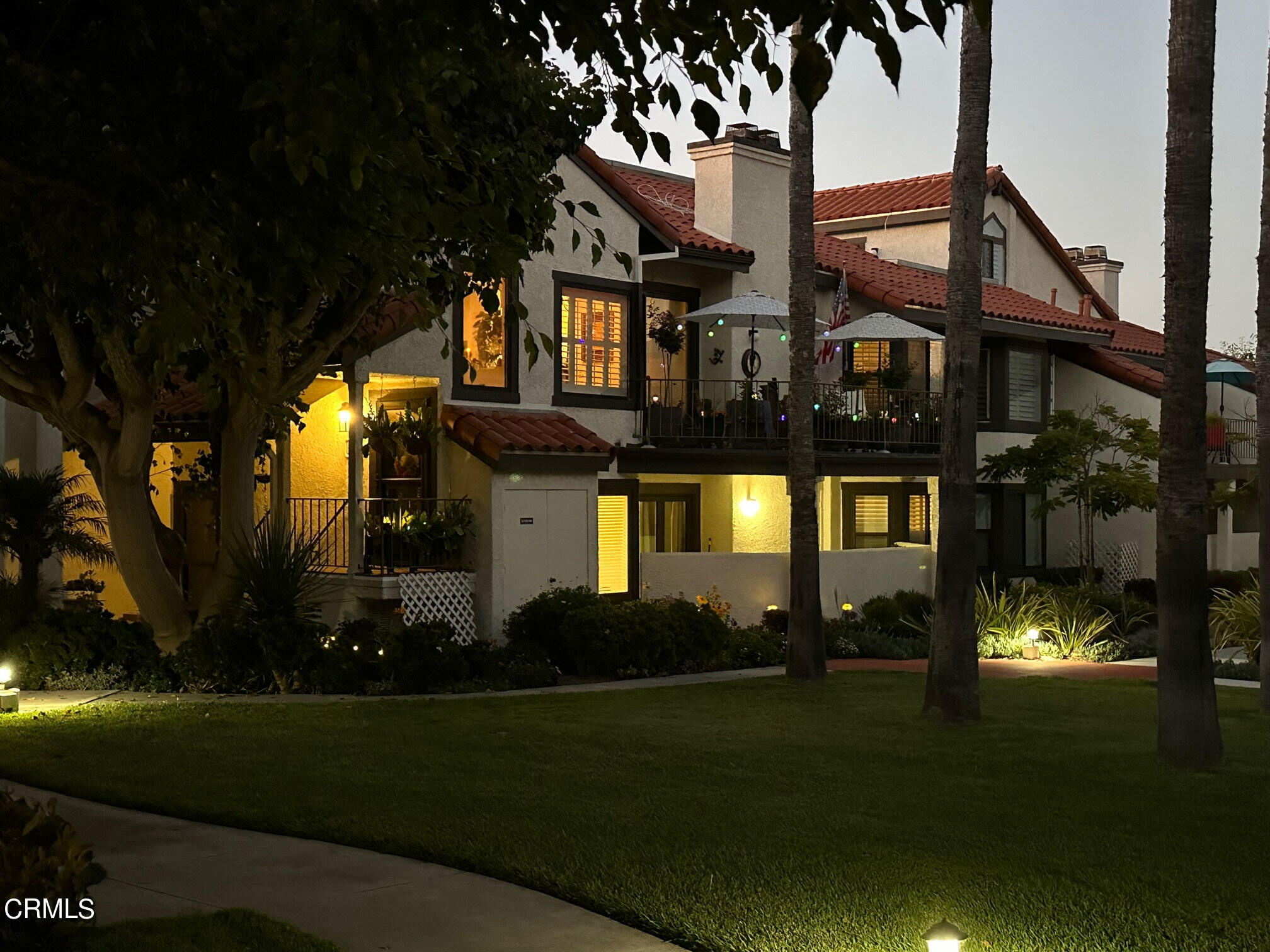 1971 Majorca Drive Oxnard, CA 93035 - Photo 5 of 44 a front view of a house with a garden
