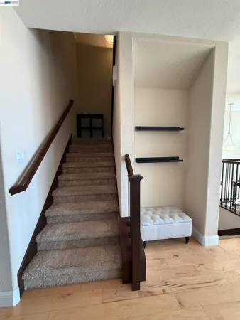 $4,999 | 6492 Bayview Drive, Oakland, CA 94605