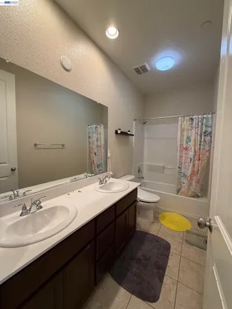 $4,999 | 6492 Bayview Drive, Oakland, CA 94605