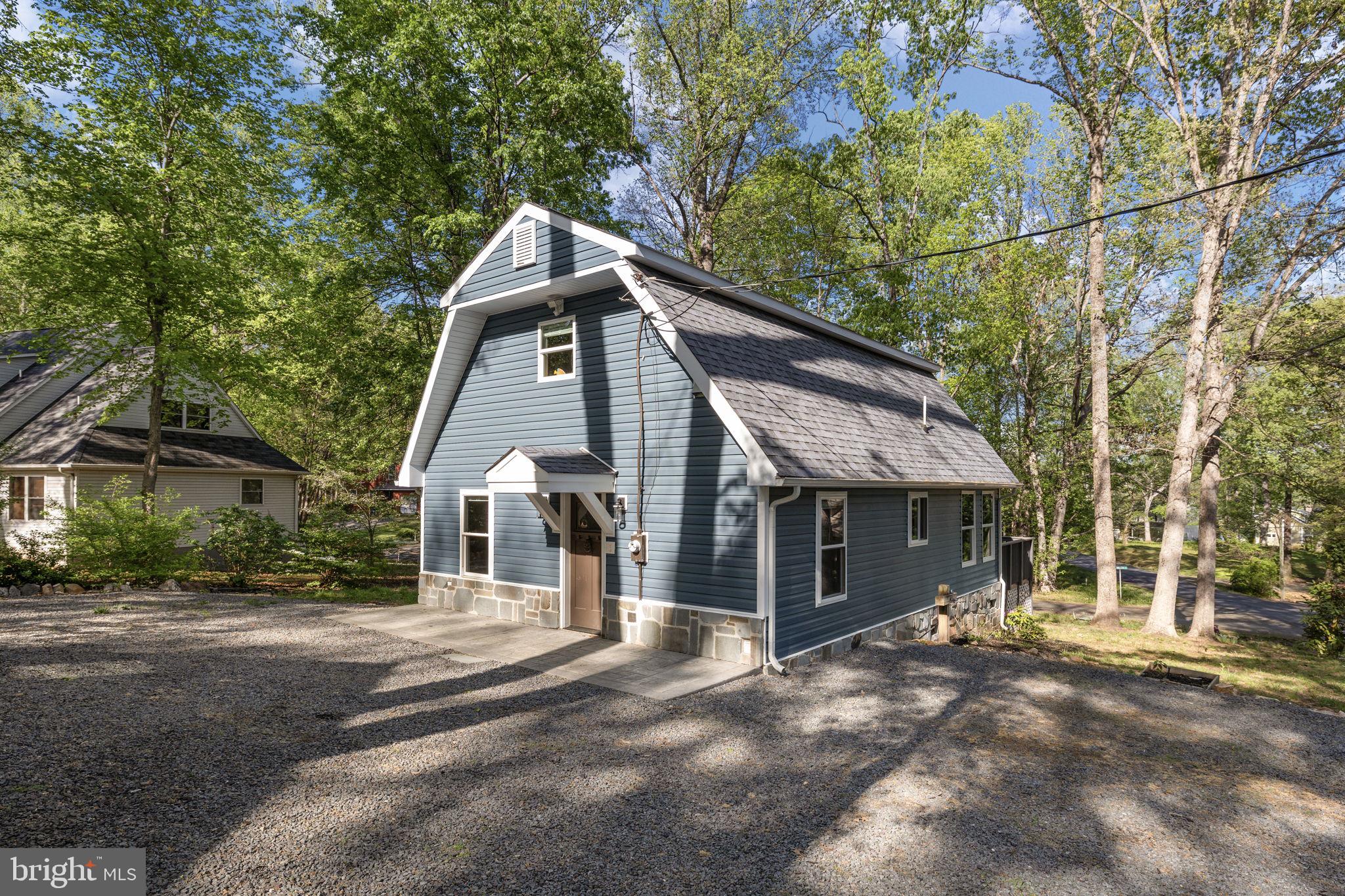 151 Harrison Circle Locust Grove, VA 22508 - Photo 4 of 91 A-Frame by the Lake!