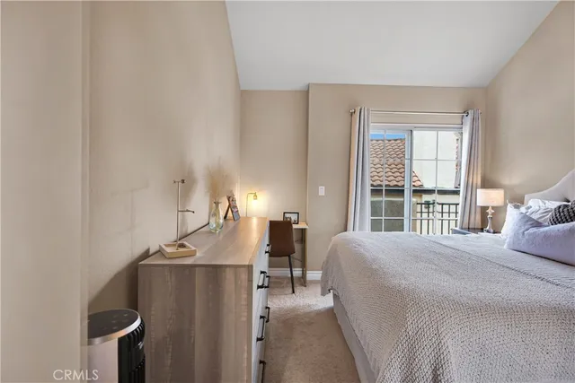 $560,000 | 24151 Del Monte Dr., Unit 348, Valencia, CA 91355