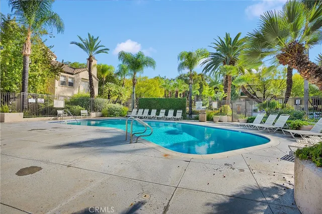 $560,000 | 24151 Del Monte Dr., Unit 348, Valencia, CA 91355