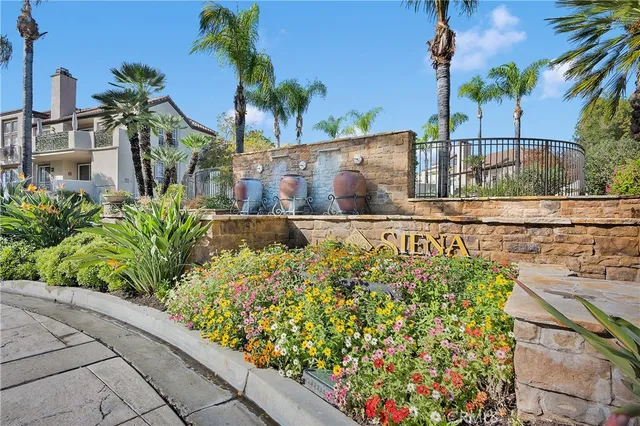 $560,000 | 24151 Del Monte Dr., Unit 348, Valencia, CA 91355