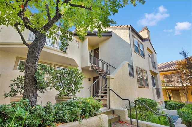 $560,000 | 24151 Del Monte Dr., Unit 348, Valencia, CA 91355