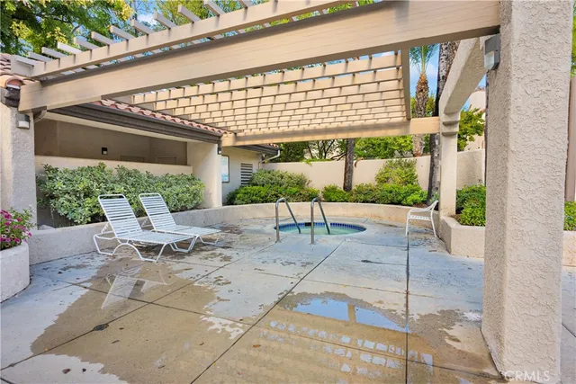 $560,000 | 24151 Del Monte Dr., Unit 348, Valencia, CA 91355