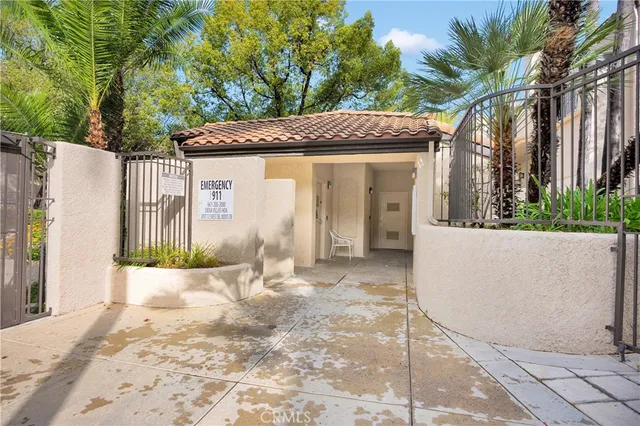 $560,000 | 24151 Del Monte Dr., Unit 348, Valencia, CA 91355