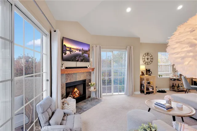 $560,000 | 24151 Del Monte Dr., Unit 348, Valencia, CA 91355