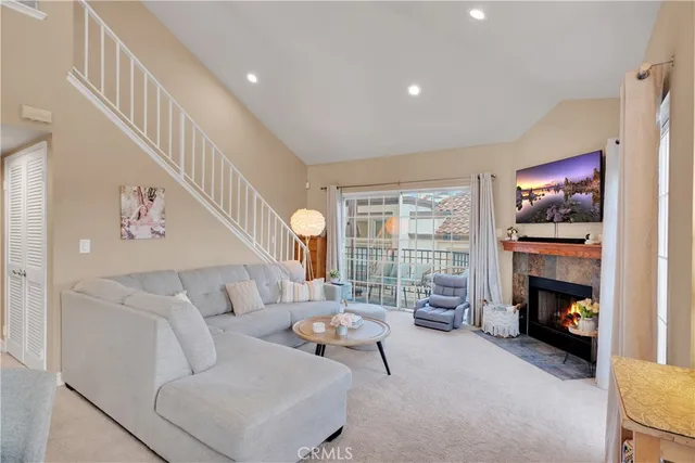 $560,000 | 24151 Del Monte Dr., Unit 348, Valencia, CA 91355