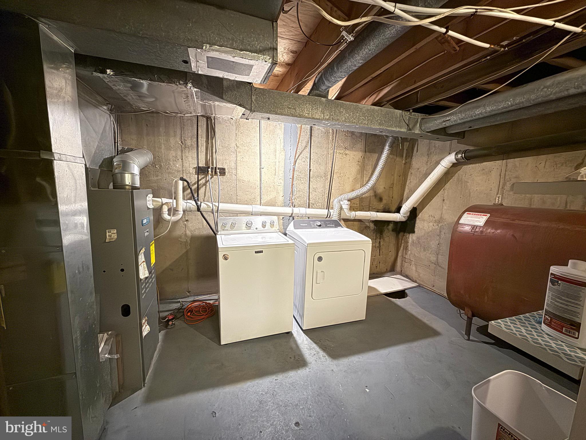 261 Bishop Drive Aston, PA 19014 - Photo 36 of 36 a utility room with dryer and washer