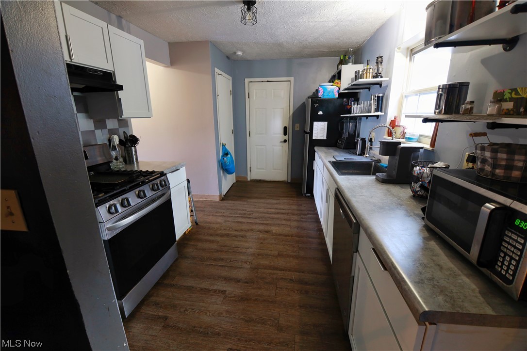 941 Ansel Road Cleveland, OH 44103 - Photo 6 of 24