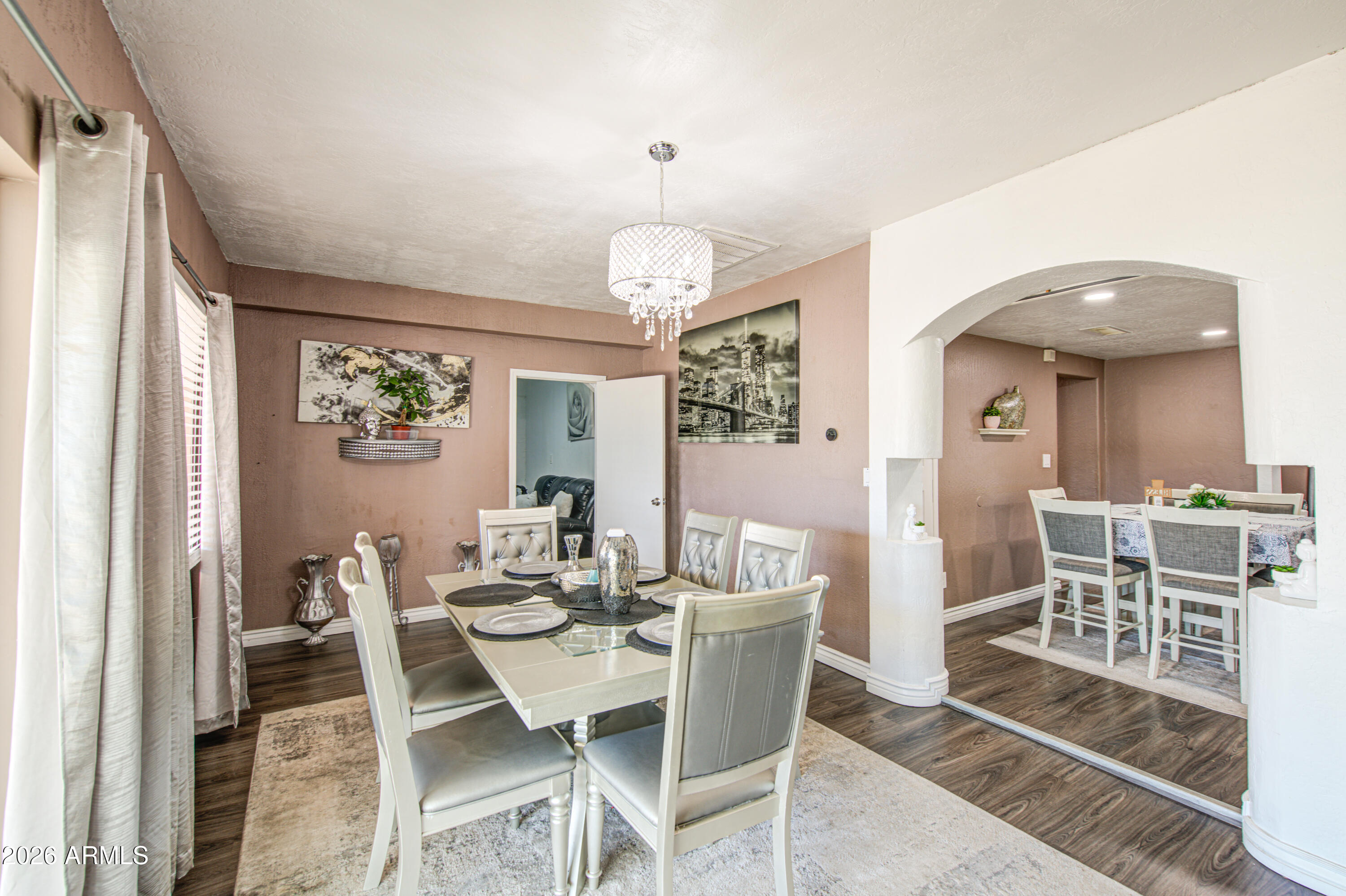 7004 West Coronado Road Phoenix, AZ 85035 - Photo 15 of 41 Family Room 1