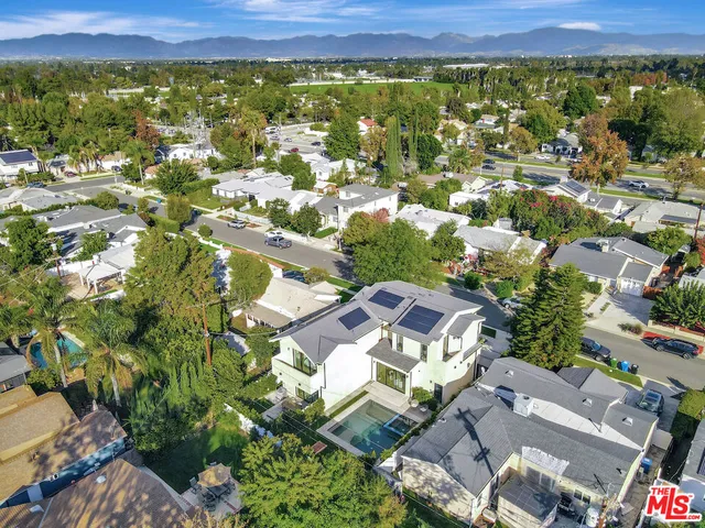 $2,349,000 | 5935 Yarmouth Avenue, Encino, CA 91316