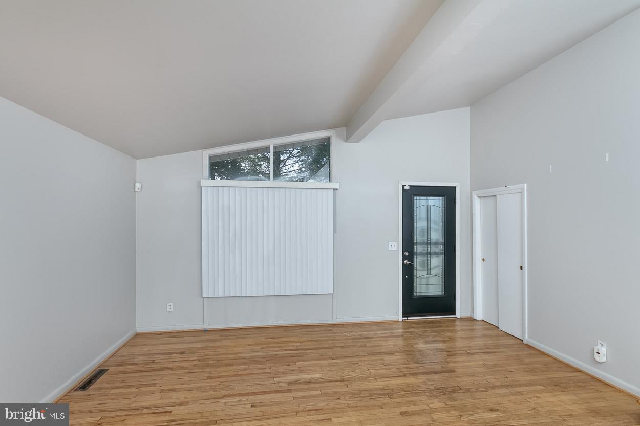 2830 Rona Road Gwynn Oak, MD 21207 - Photo 7 of 27
